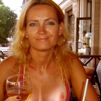 Rhéa - Swingerclub in Eschfeld Profil von Rhéa, 44 Jahre, Swingerclub in Eschfeld (Rheinland-Pfalz)