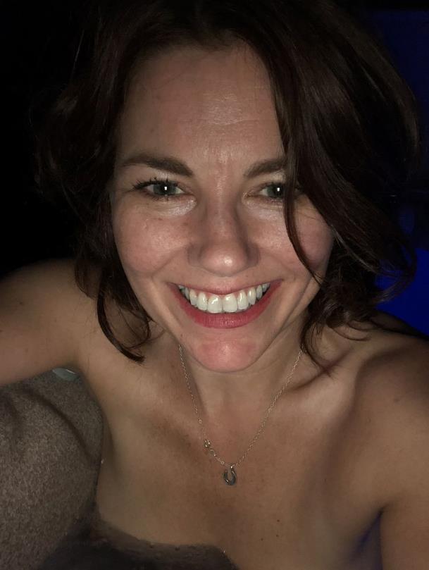 Edouardine - Swingerclub in Blaubach Profil von Edouardine, 34 Jahre, Swingerclub in Blaubach (Rheinland-Pfalz)